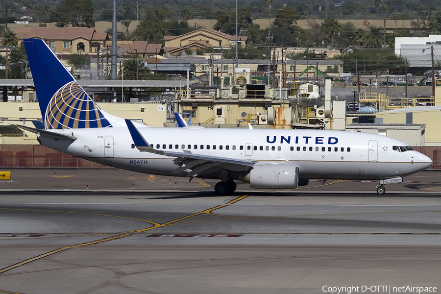 United Airlines Boeing 737-724 (N54711) | Photo 462412
