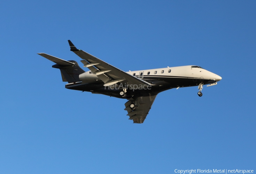 Flexjet Bombardier BD-100-1A10 Challenger 300 (N548FX) | Photo 304677