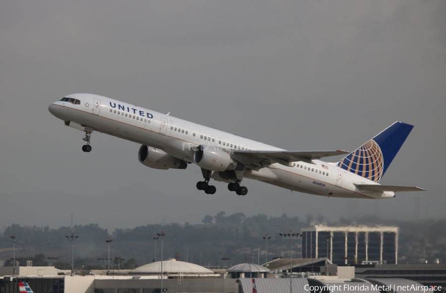 United Airlines Boeing 757-222 (N548UA) | Photo 296372