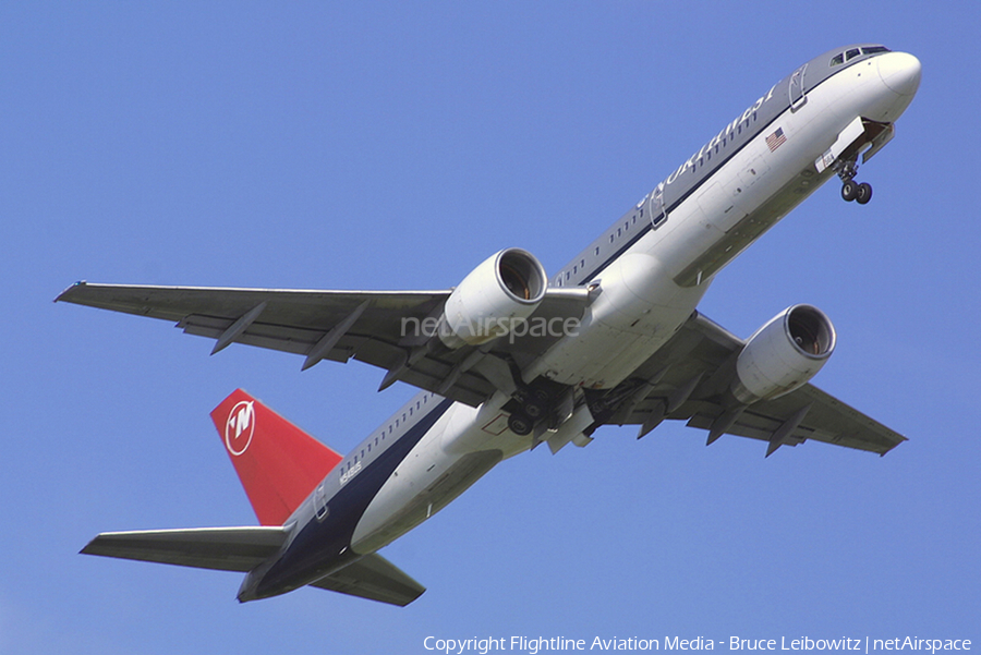 Northwest Airlines Boeing 757-251 (N548US) | Photo 172069