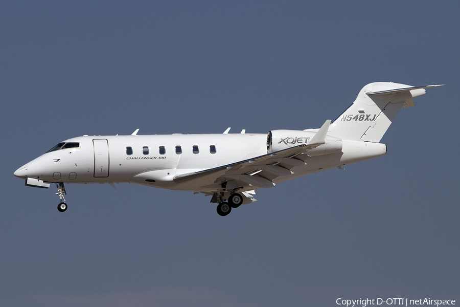 XOJet Bombardier BD-100-1A10 Challenger 300 (N548XJ) | Photo 341072