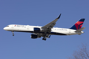 Delta Air Lines Boeing 757-251 (N549US) at  Atlanta - Hartsfield-Jackson International, United States