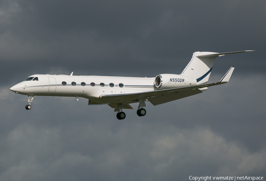 (Private) Gulfstream G-V-SP (G550) (N550DR) | Photo 426602