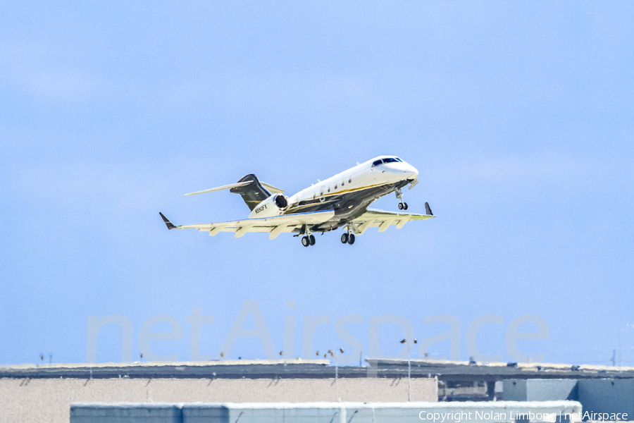 Flexjet Bombardier BD-100-1A10 Challenger 300 (N550FX) | Photo 438486