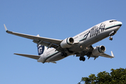 Alaska Airlines Boeing 737-890 (N551AS) at  Los Angeles - International, United States