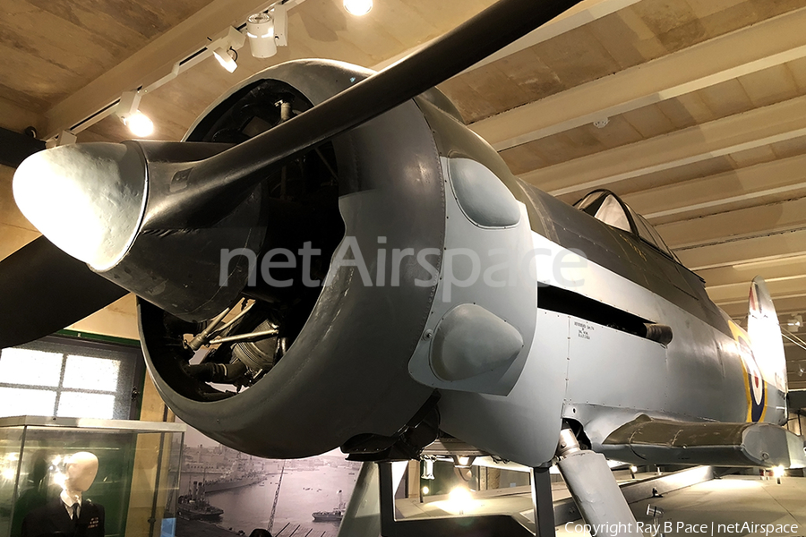 Royal Air Force Gloster Sea Gladiator Mk2 (N5520) | Photo 238146