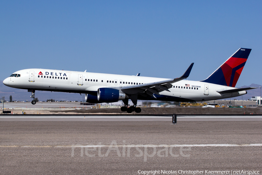 Delta Air Lines Boeing 757-251 (N552NW) | Photo 127193