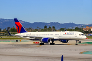 Delta Air Lines Boeing 757-251 (N552NW) at  Los Angeles - International, United States