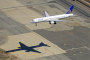 United Airlines Boeing 757-222 (N552UA) at  Los Angeles - International, United States