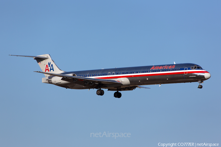 American Airlines McDonnell Douglas MD-82 (N553AA) | Photo 40117