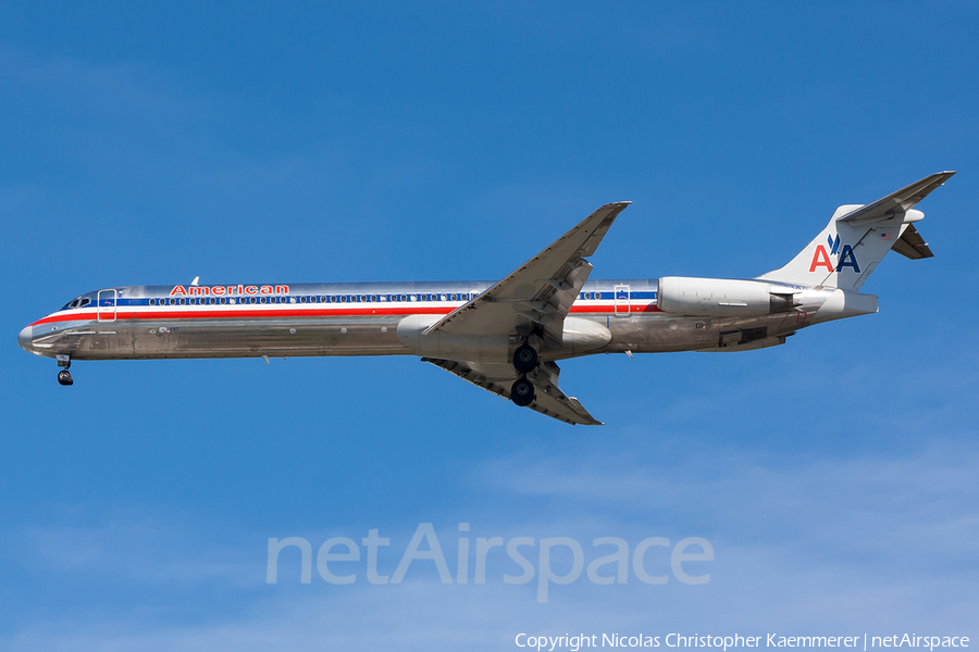 American Airlines McDonnell Douglas MD-82 (N553AA) | Photo 127095