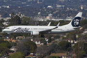 Alaska Airlines Boeing 737-890 (N553AS) at  Los Angeles - International, United States