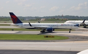 Delta Air Lines Boeing 757-251 (N553NW) at  Atlanta - Hartsfield-Jackson International, United States