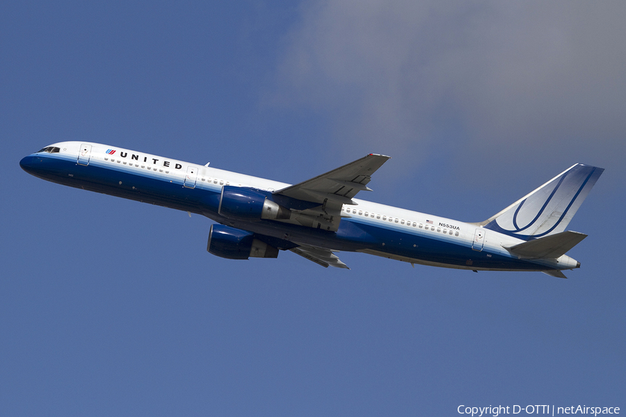 United Airlines Boeing 757-222 (N553UA) | Photo 333517