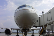 United Airlines Boeing 757-222 (N553UA) at  Orlando - International (McCoy), United States