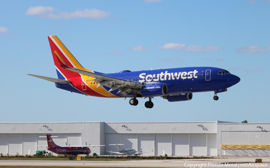 Southwest Airlines Boeing 737-7BX (N554WN) | Photo 358044
