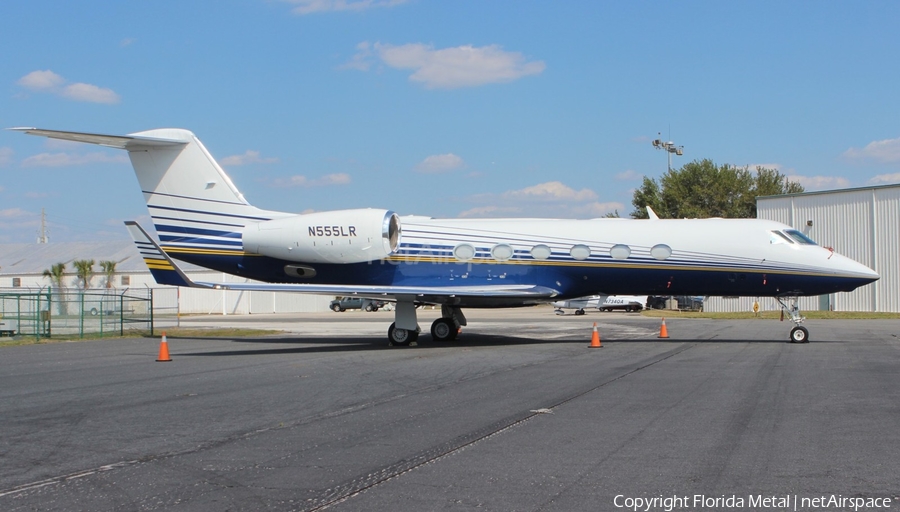 (Private) Gulfstream G-IV-X (G450) (N555LR) | Photo 300682