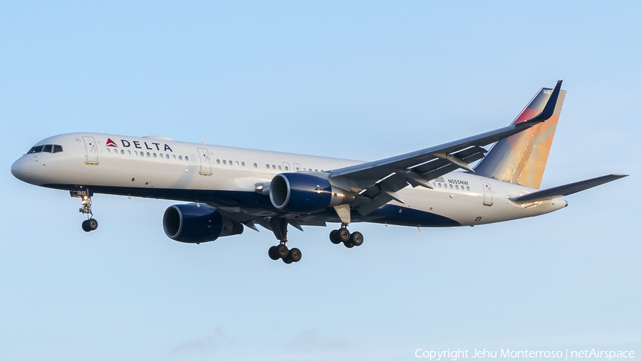 Delta Air Lines Boeing 757-251 (N555NW) | Photo 245810