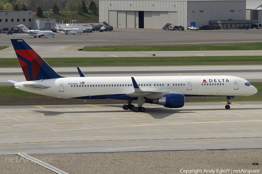 Delta Air Lines Boeing 757-251 (N555NW) | Photo 225687