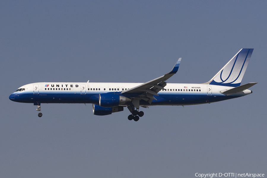 United Airlines Boeing 757-222 (N555UA) | Photo 279495