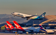 Alaska Airlines Boeing 737-890 (N556AS) at  Los Angeles - International, United States