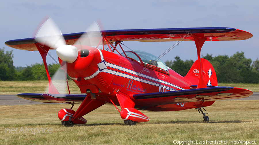 (Private) Pitts S-2B Special (N556LG) | Photo 245719