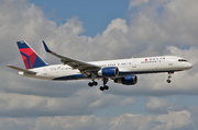 Delta Air Lines Boeing 757-251 (N556NW) at  Miami - International, United States