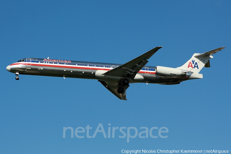 American Airlines McDonnell Douglas MD-82 (N557AN) | Photo 126984