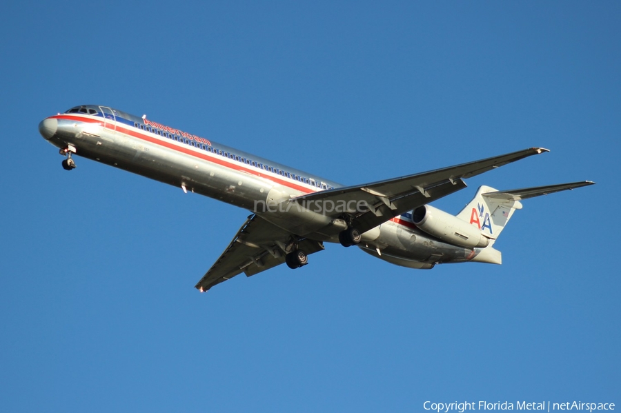 American Airlines McDonnell Douglas MD-82 (N557AN) | Photo 300683