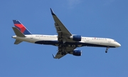 Delta Air Lines Boeing 757-251 (N557NW) at  Orlando - International (McCoy), United States