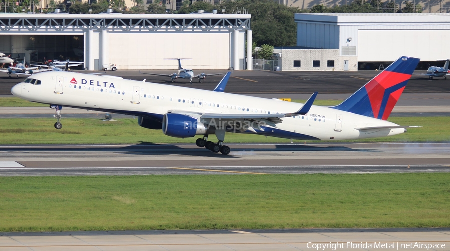 Delta Air Lines Boeing 757-251 (N557NW) | Photo 304701