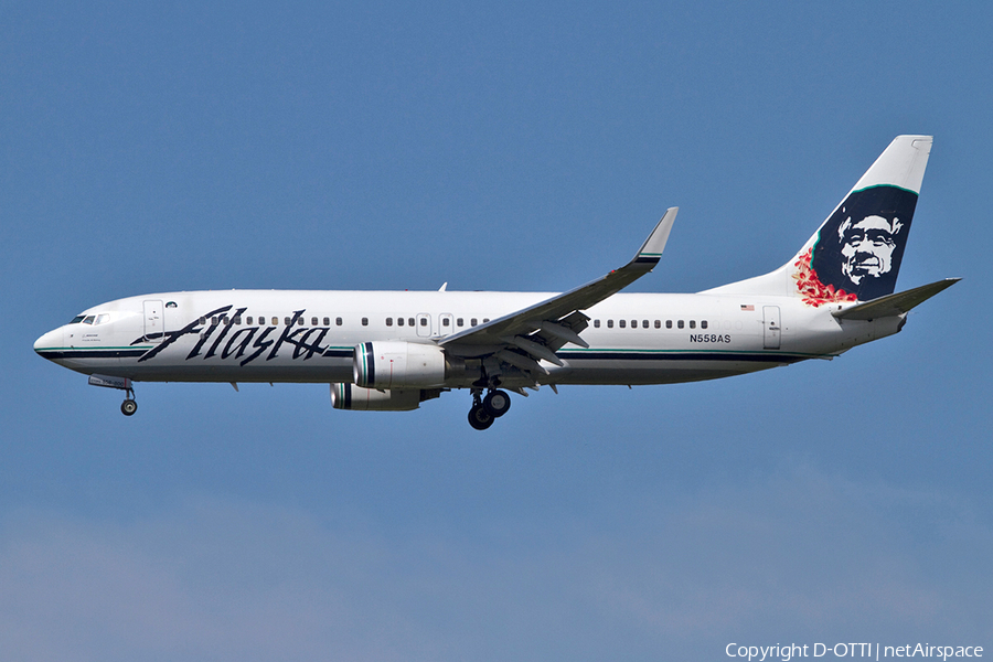 Alaska Airlines Boeing 737-890 (N558AS) | Photo 364635