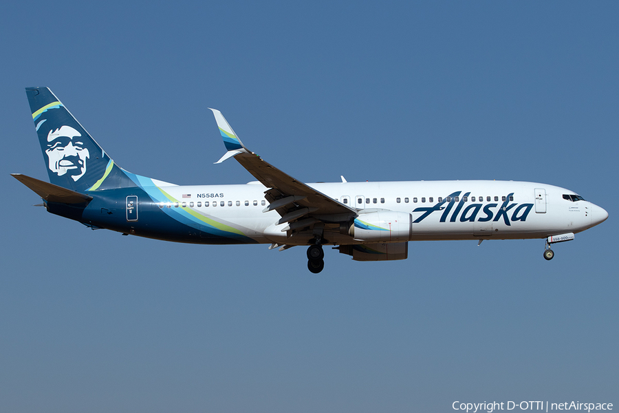 Alaska Airlines Boeing 737-890 (N558AS) | Photo 522464