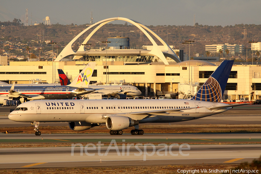 United Airlines Boeing 757-222 (N558UA) | Photo 35644