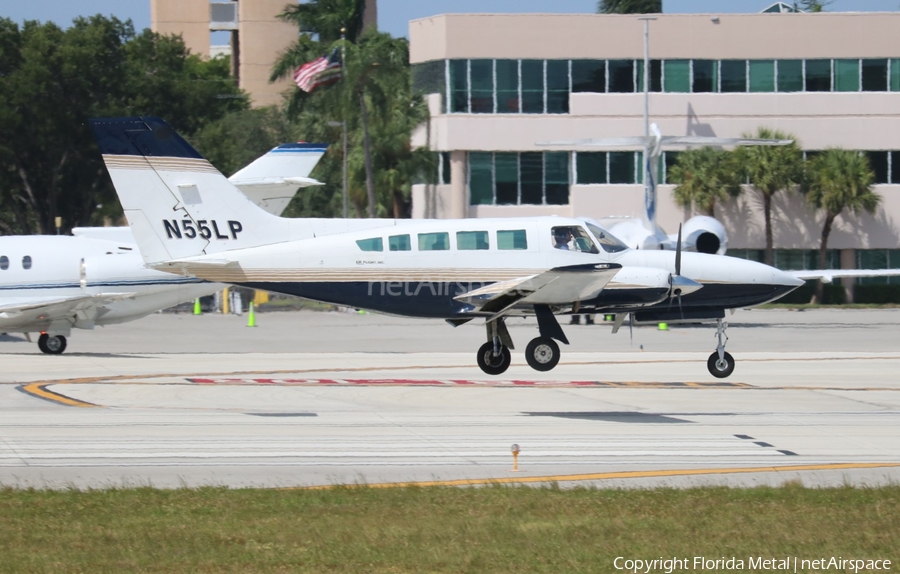 Air Flight Inc. Cessna 402C (N55LP) | Photo 557043