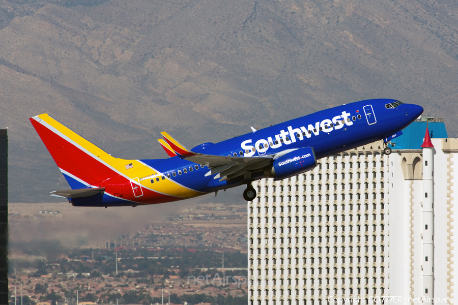 Southwest Airlines Boeing 737-790 (N560WN) | Photo 69395