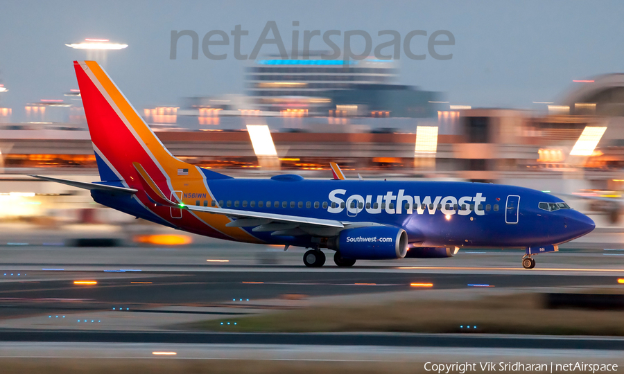 Southwest Airlines Boeing 737-73V (N561WN) | Photo 106004