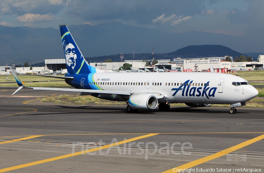 Alaska Airlines Boeing 737-890 (N562AS) | Photo 358990