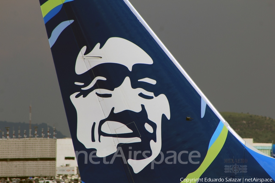 Alaska Airlines Boeing 737-890 (N562AS) | Photo 359147