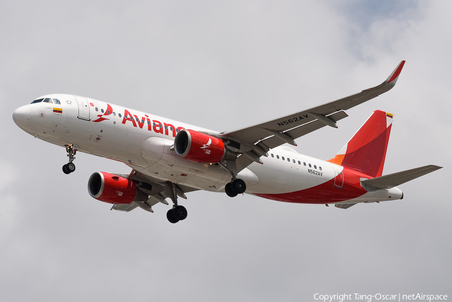 Avianca Airbus A320-214 (N562AV) | Photo 632859