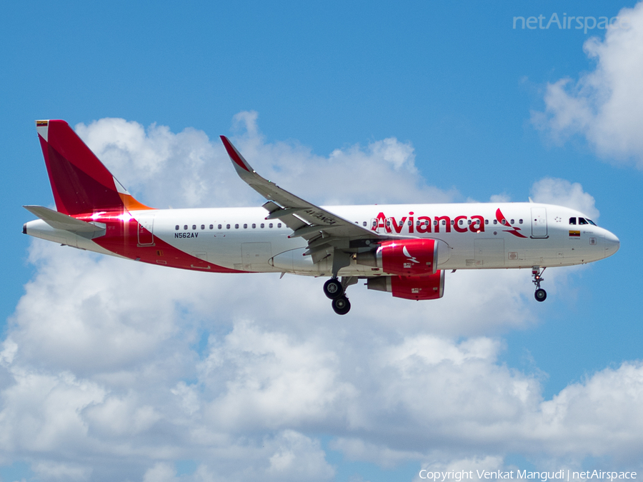 Avianca Airbus A320-214 (N562AV) | Photo 86906