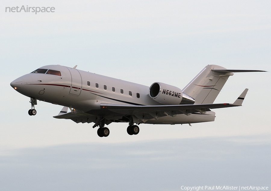 (Private) Bombardier CL-600-2B16 Challenger 604 (N562ME) | Photo 25817