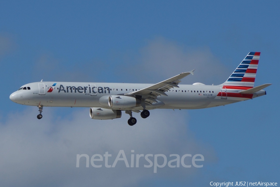 American Airlines Airbus A321-231 (N562UW) | Photo 288887