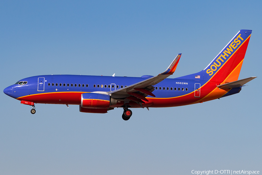 Southwest Airlines Boeing 737-790 (N562WN) | Photo 139138