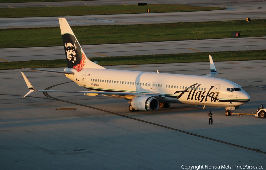 Alaska Airlines Boeing 737-890 (N564AS) | Photo 589719