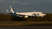 Alaska Airlines Boeing 737-890 (N566AS) at  Anchorage - Ted Stevens International, United States