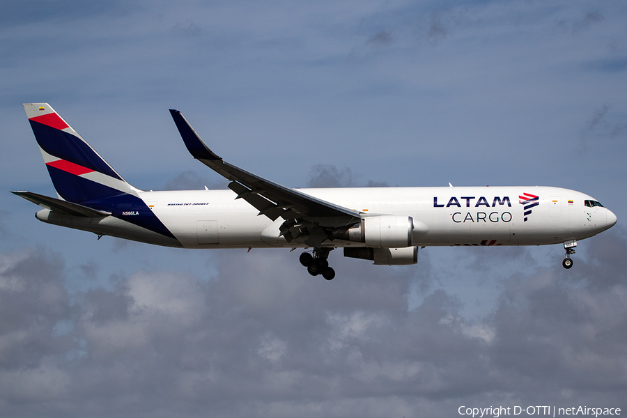 LATAM Cargo Colombia Boeing 767-316(ER)(BCF) (N566LA) | Photo 612889