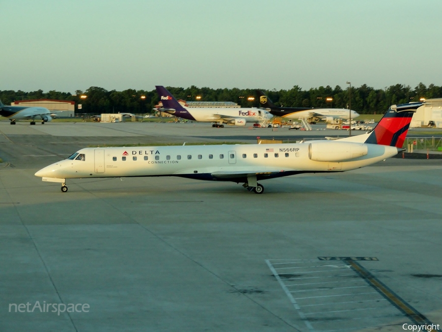 Delta Connection (Chautauqua Airlines) Embraer ERJ-145LR (N566RP) | Photo 10011