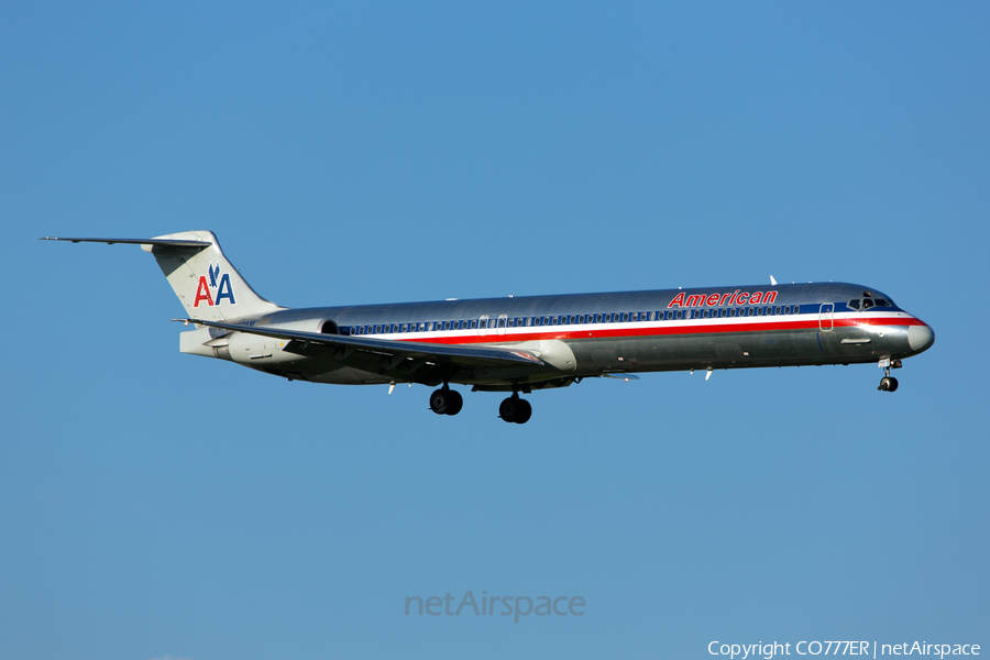 American Airlines McDonnell Douglas MD-83 (N567AM) | Photo 26001