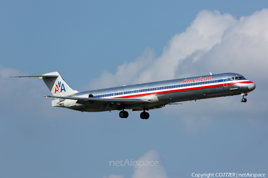American Airlines McDonnell Douglas MD-83 (N567AM) | Photo 26729